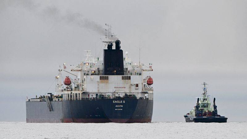 La OTAN desplegará buques y aviones en el mar Báltico tras la rotura de cables