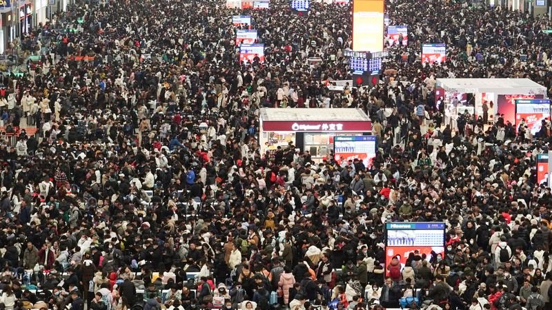 La crisis económica no frena los viajes en el inicio del Año Nuevo Lunar en China