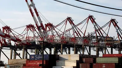 EEUU prohíbe importaciones de otras 37 empresas chinas por el trabajo forzado de uigures EEUU prohíbe importaciones de otras 37 empresas chinas por el trabajo forzado de uigures