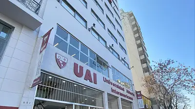 Se incendia una facultad en CABA: el fuego se extendió por dos pisos Se incendia una facultad en CABA: el fuego se extendió por dos pisos