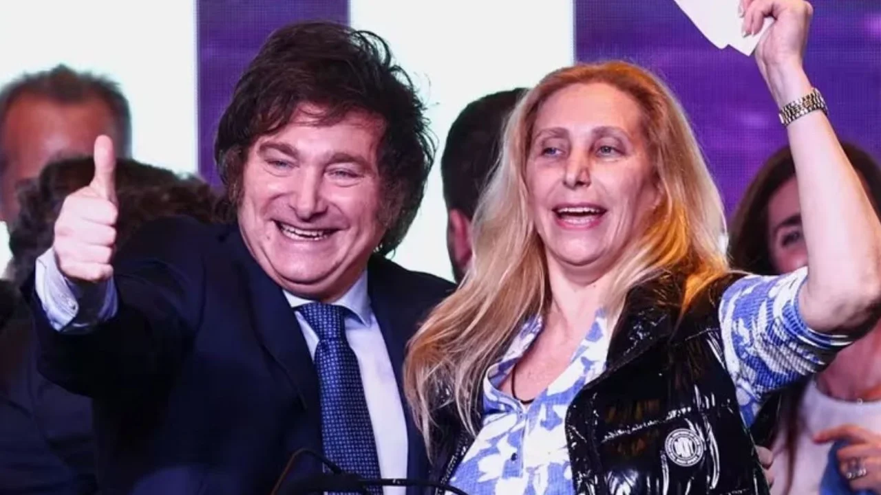 Un fundador de La Libertad Avanza fulminó a los Milei: "Autoritarios"