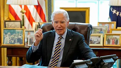 Biden advierte de que en EEUU se está formando una oligarquía que amenaza la democracia Biden advierte de que en EEUU se está formando una oligarquía que amenaza la democracia