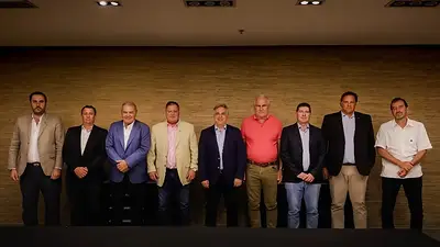 Sin soluciones de Milei, Llaryora se reunió con la Mesa de Enlace y acordó una serie de medidas Sin soluciones de Milei, Llaryora se reunió con la Mesa de Enlace y acordó una serie de medidas