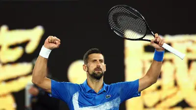Djokovic, Alcaraz y Zverev pasan sin problemas a la cuarta ronda del Abierto de Australia Djokovic, Alcaraz y Zverev pasan sin problemas a la cuarta ronda del Abierto de Australia