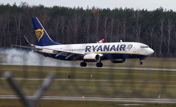 Un vuelo de Ryanair se desvía de Vilna por interferencias en el GPS, según Lituania | Lituania