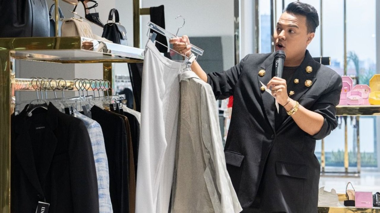 Prendas y accesorios de moda. Galería Avanti. Las prendas de vestir que no pasan de moda y hay que tener en un armario.