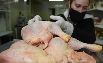 En 2024 se consumió más carne de pollo que de vaca y es récord histórico | Crisis económica