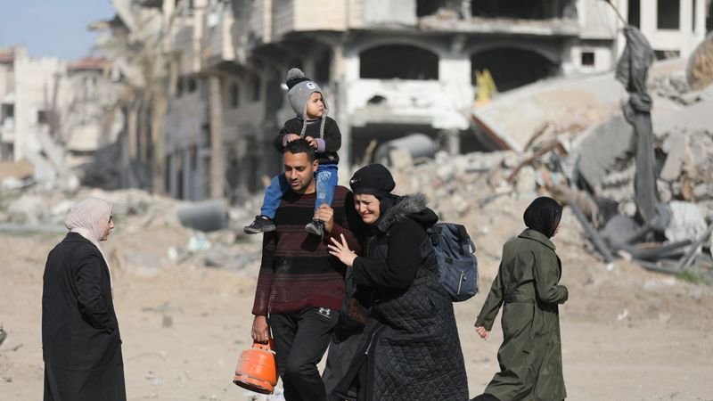 Entra en vigor el acuerdo de alto el fuego en Gaza, combates cesan tras un retraso