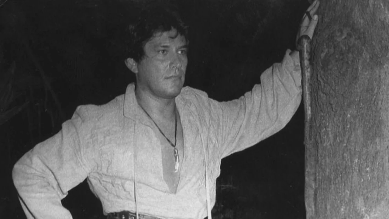  De qué vive Arnaldo André. 