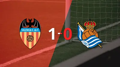 Con un solo gol, Valencia derrotó a Real Sociedad en el estadio Mestalla Con un solo gol, Valencia derrotó a Real Sociedad en el estadio Mestalla