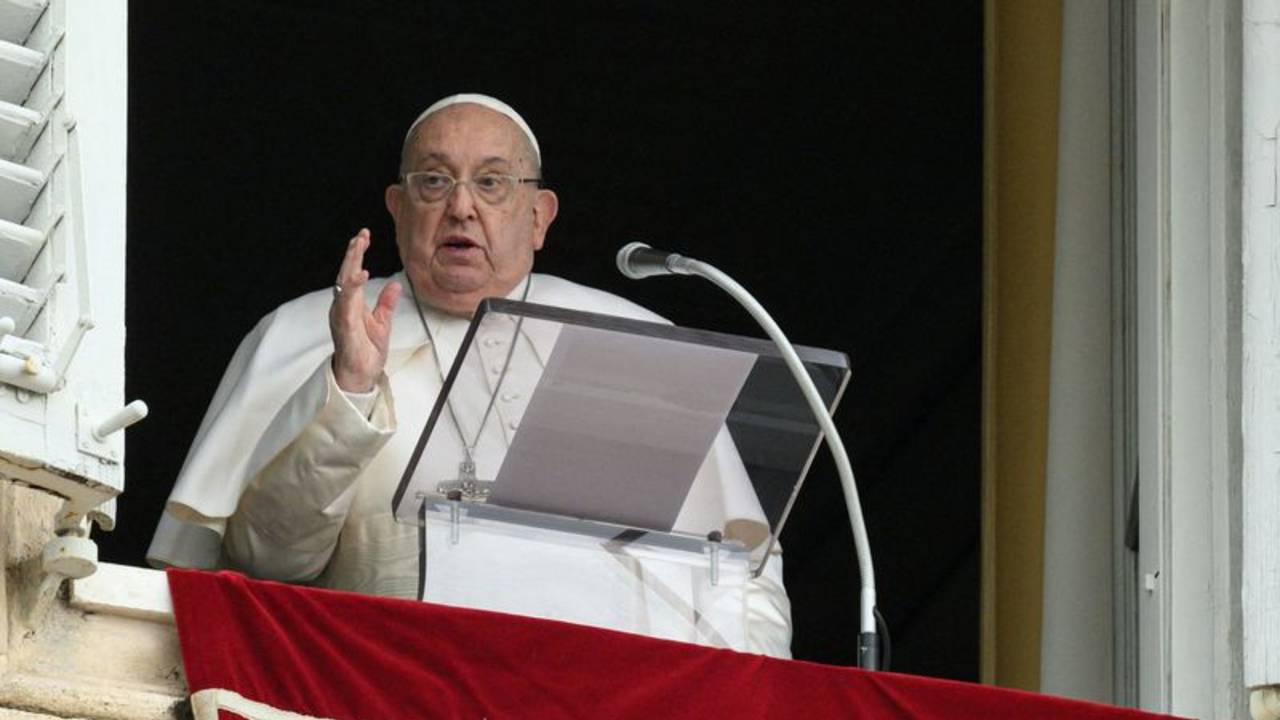 Papa Francisco dice que las redadas migratorias de Trump serían una "desgracia"