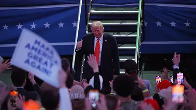 Un triunfante Trump vuelve a la Casa Blanca e inicia una nueva era de convulsión Un triunfante Trump vuelve a la Casa Blanca e inicia una nueva era de convulsión