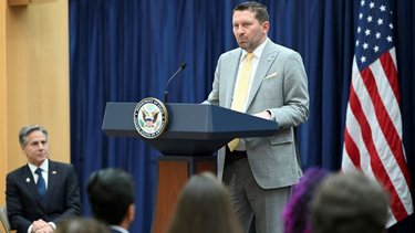 Gobierno de Trump cancela vuelos para casi 1.660 refugiados afganos: fuentes