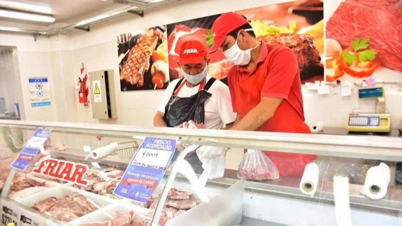 Los productores de cerdo advierten que están por desaparecer por el festival de importaciones del Gobierno