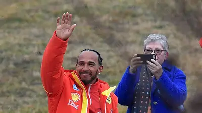 Lewis Hamilton debuta en pista con Ferrari Lewis Hamilton debuta en pista con Ferrari