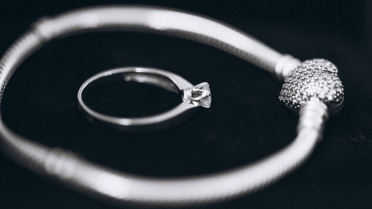 Limpiar joyas de plata