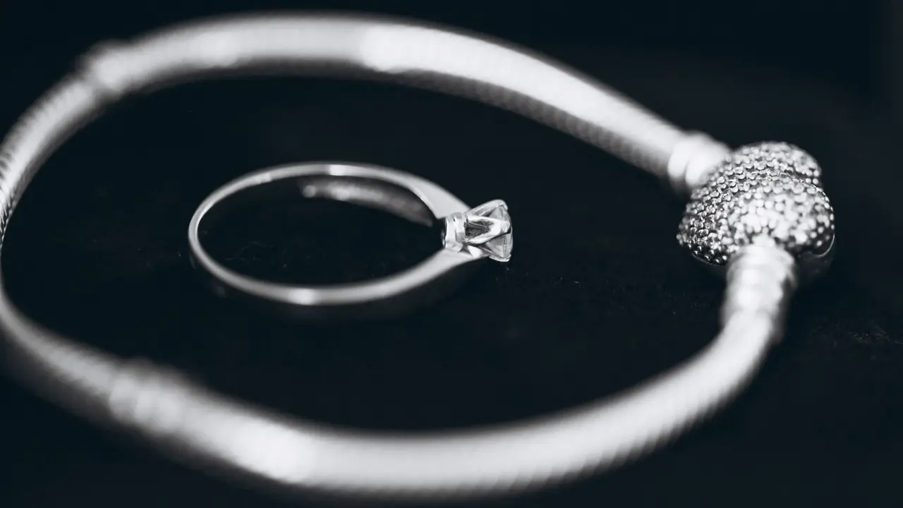 Limpiar joyas de plata