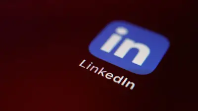 Demandan a LinkedIn, de Microsoft, por revelar información de clientes para entrenar modelos de IA Demandan a LinkedIn, de Microsoft, por revelar información de clientes para entrenar modelos de IA