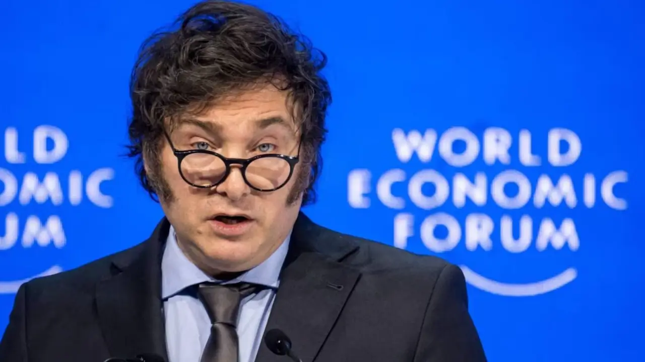 Milei se quedó sin la foto con Trump en EEUU y, en medio del escándalo por el saludo nazi de Musk, prepara un discurso explosivo en Davos