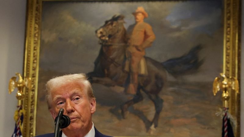 Ataque de Trump a los programas de diversidad y a la burocracia pone en jaque a agencias EEUU