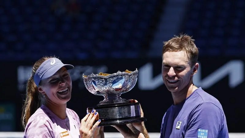 Gadecki y Peers ganan el Abierto de Australia de dobles mixtos