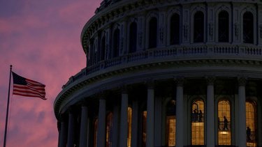 Los rápidos cambios de Trump en el Gobierno de EEUU generan ansiedad entre los trabajadores