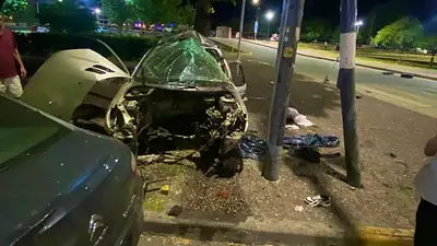 Accidente en Rosario. El tiktoker Agustín López Gagliasso atropelló a una madre y su hija. Marchas en Rosario y Córdoba por justicia. Qué pasó en el choque. Accidente en Rosario. El tiktoker Agustín López Gagliasso atropelló a una madre y su hija. Marchas en Rosario y Córdoba por justicia. Qué pasó en el choque.