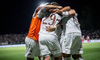 En el fútbol con los millones no alcanza | Fútbol argentino