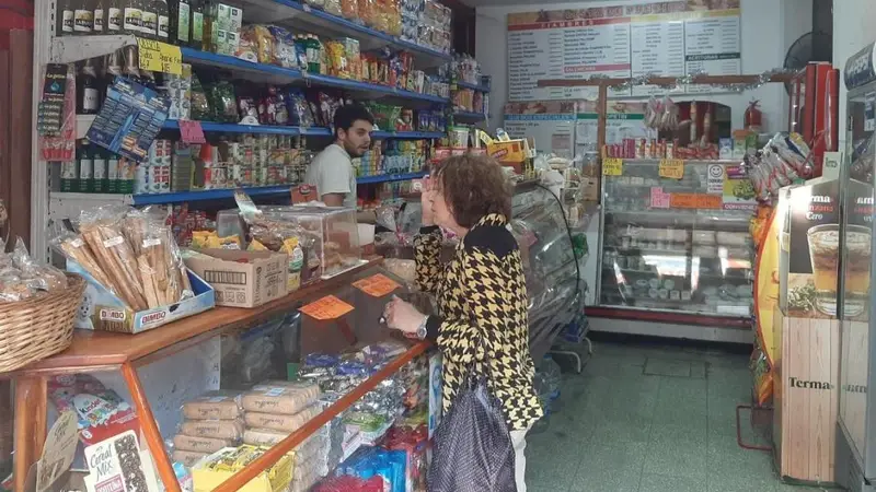La recesión avanza: alertan que las ventas en almacenes cayeron 20% en un año