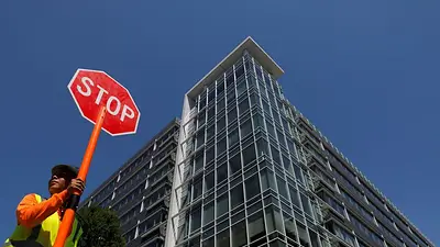 Trump despide a miembro de junta laboral y complica a la agencia con batallas legales Trump despide a miembro de junta laboral y complica a la agencia con batallas legales