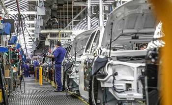 La producción de autos cayó 18% en lo que va del año y el mercado interno no arranca | Industria automotriz