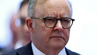 El primer ministro australiano defiende su respuesta al antisemitismo mientras Israel pide más medidas El primer ministro australiano defiende su respuesta al antisemitismo mientras Israel pide más medidas