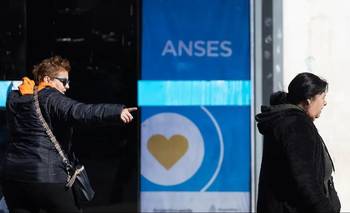 Fechas de cobro ANSES: quiénes cobran jubilaciones, pensiones y AUH hoy | Anses