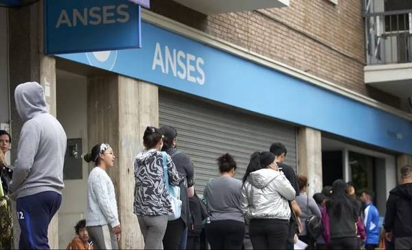 Fechas de cobro ANSES: quiénes cobran jubilaciones, pensiones y AUH hoy - El Destape thumbnail