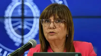 Patricia Bullrich viaja a Salta para comenzar el levantamiento del cercado con Bolivia Patricia Bullrich viaja a Salta para comenzar el levantamiento del cercado con Bolivia
