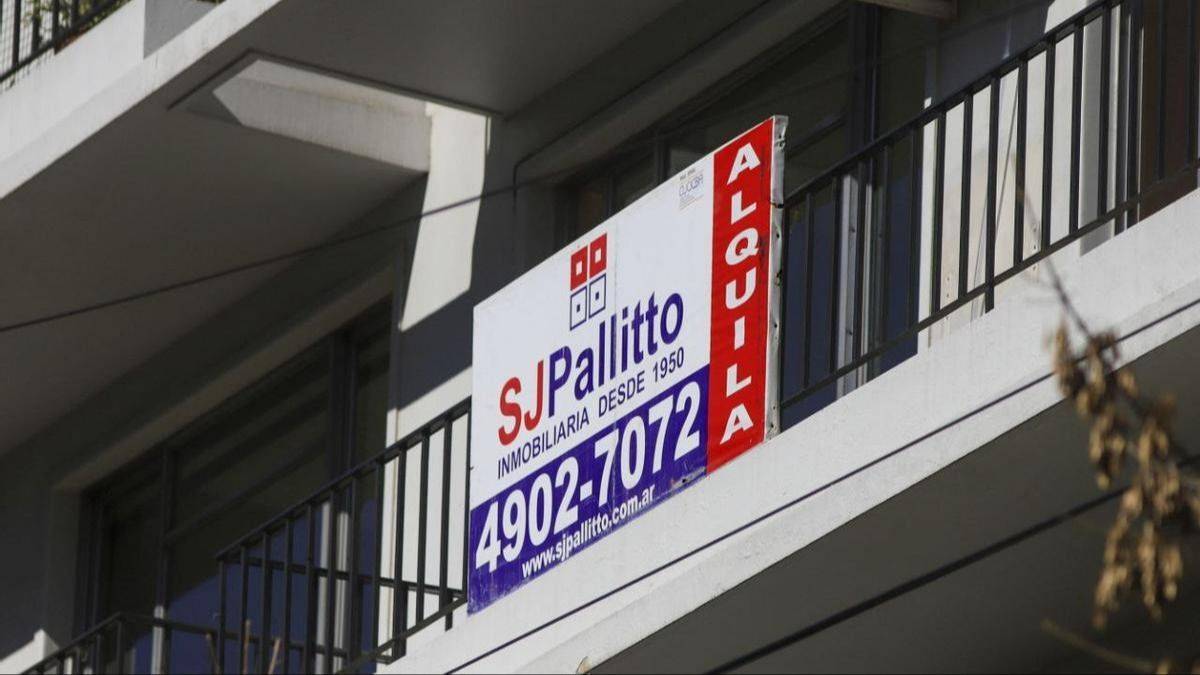 La desregulación del mercado empuja a 1 de cada 3 inquilinos a la emergencia habitacional