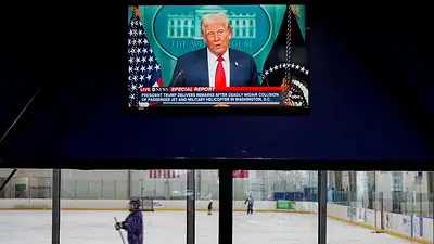 Trump apunta, sin pruebas, a las políticas de diversidad por la colisión en pleno vuelo en Washington Trump apunta, sin pruebas, a las políticas de diversidad por la colisión en pleno vuelo en Washington