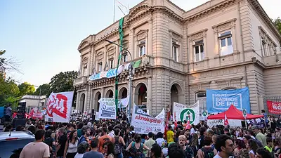 En medio del vaciamiento, el Gobierno confirma la intervención del Hospital Bonaparte En medio del vaciamiento, el Gobierno confirma la intervención del Hospital Bonaparte