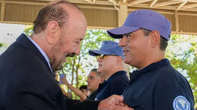 Insfrán presidió el ascenso de más de 1700 efectivos de la Policía de Formosa: "Es un orgullo" Insfrán presidió el ascenso de más de 1700 efectivos de la Policía de Formosa: "Es un orgullo"