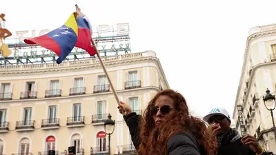 Activistas de la oposición venezolana en Madrid aplauden con cautela la captura de Maduro Activistas de la oposición venezolana en Madrid aplauden con cautela la captura de Maduro