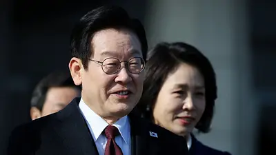 El presidente surcoreano inicia una visita a China mientras Pionyang realiza pruebas con misiles El presidente surcoreano inicia una visita a China mientras Pionyang realiza pruebas con misiles