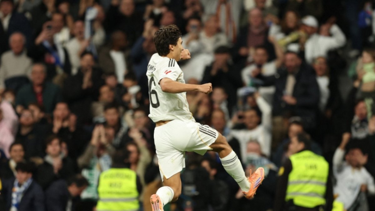 El Madrid golea al Betis con un triplete de Gonzalo y recorta ...