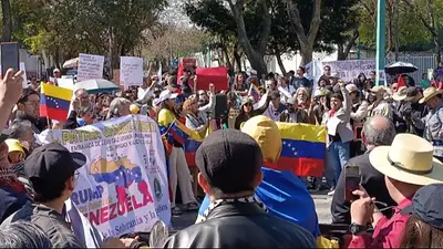 Venezolanos protestan contra el secuestro de Maduro Venezolanos protestan contra el secuestro de Maduro