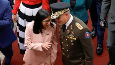 Trump apuesta por la intimidación para obligar a los líderes venezolanos a alinearse con EEUU Trump apuesta por la intimidación para obligar a los líderes venezolanos a alinearse con EEUU