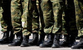 "Nada es gratis": la violencia sexual silenciada en las Fuerzas Armadas | Género