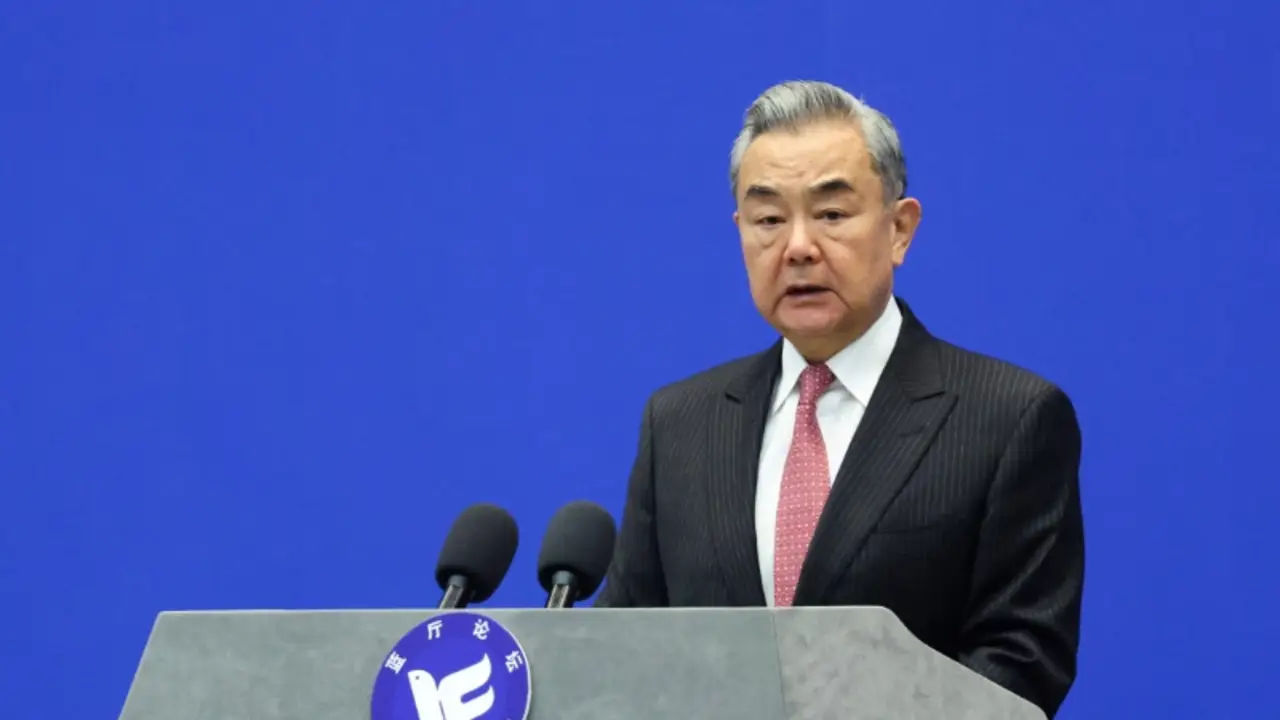 El jefe de la diplomacia china visita puntos estratégicos clave en África