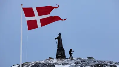 Francia trabaja con sus aliados en un plan por si EEUU interviene en Groenlandia Francia trabaja con sus aliados en un plan por si EEUU interviene en Groenlandia