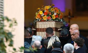 Una multitud despide a la actriz Brigitte Bardot en su funeral en Saint-Tropez | Gente