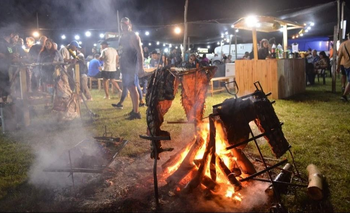 Vivoratá, el pueblo costero que celebra la Fiesta del Costillar | Escapadas