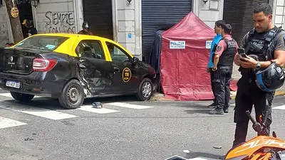 Tragedia en San Telmo: una persecución policial terminó con un muerto frente a la casa de Cristina Kirchner Tragedia en San Telmo: una persecución policial terminó con un muerto frente a la casa de Cristina Kirchner
